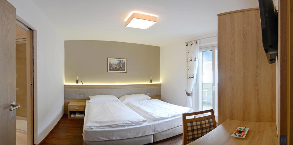 Residence Hotel Fever Ortisei Room photo