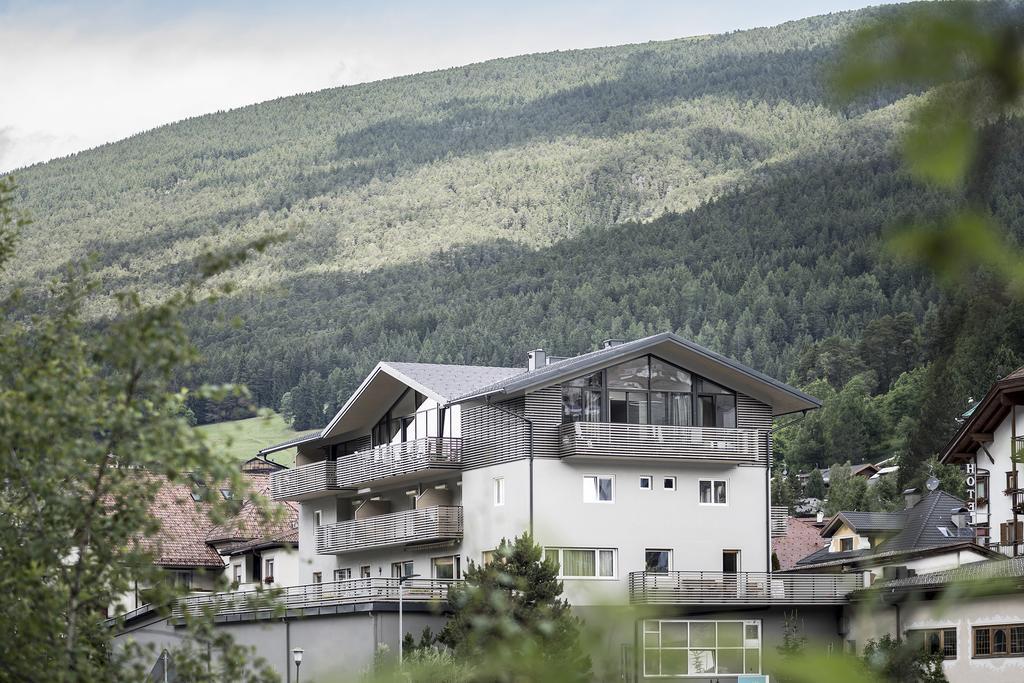 Residence Hotel Fever Ortisei Exterior photo